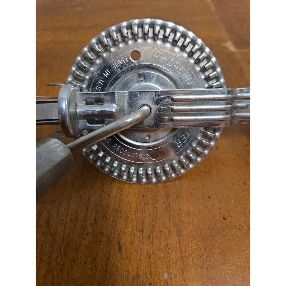 Vintage EKCO Best Stainless Steel R/L Hand Crank Mixer/Egg Beater